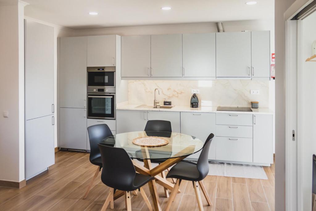Lovely & Bright Renovated Apt. W/ Balcony In Lagos Eksteriør billede